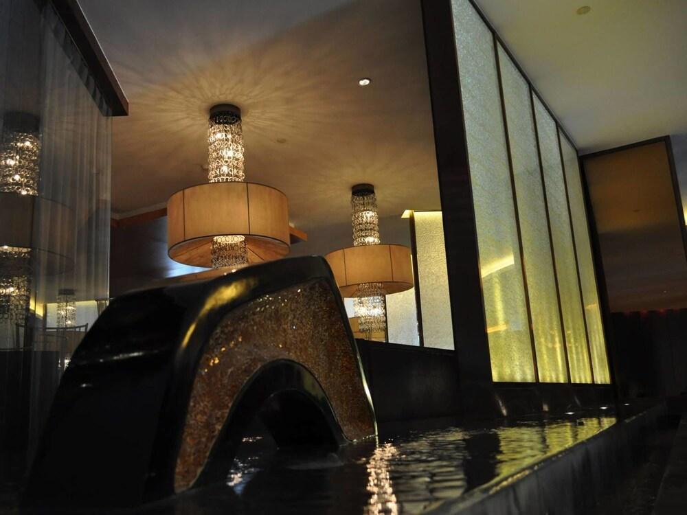 Minshan Hotel Chengdu Exterior photo