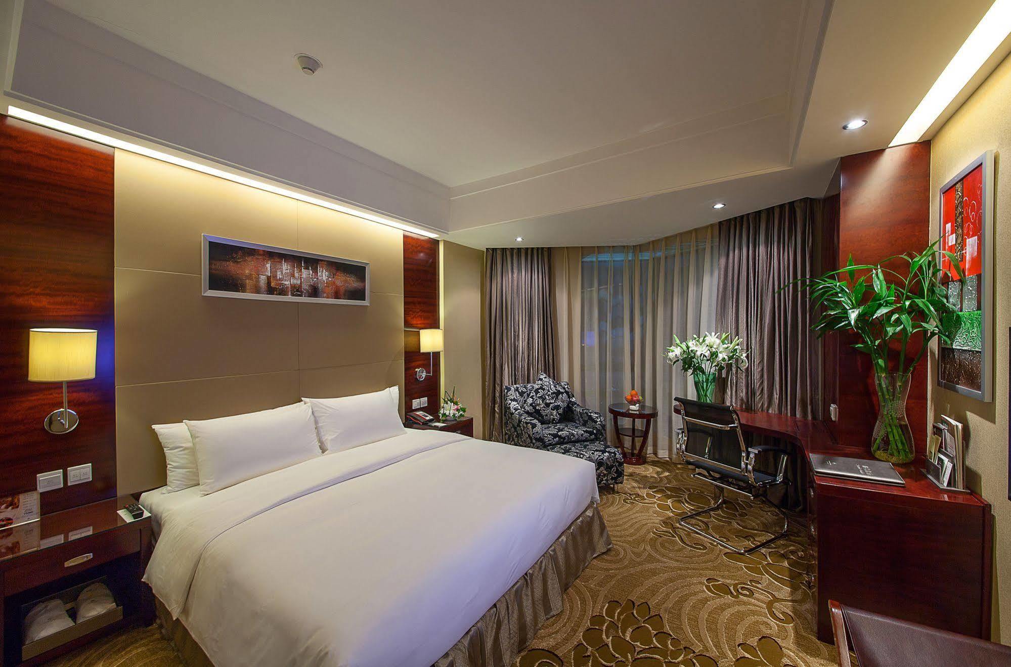Minshan Hotel Chengdu Exterior photo
